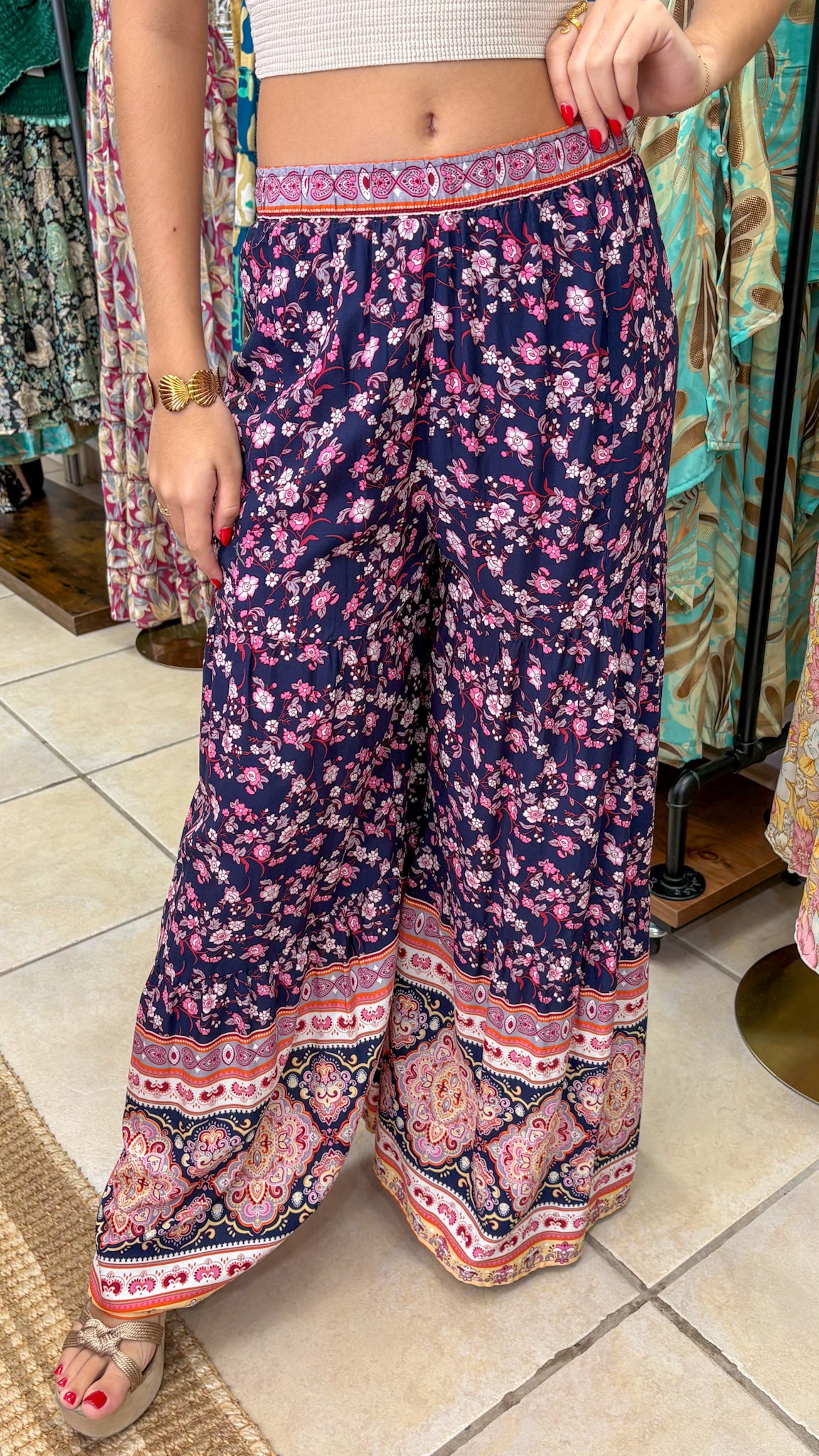 Elysia Pant