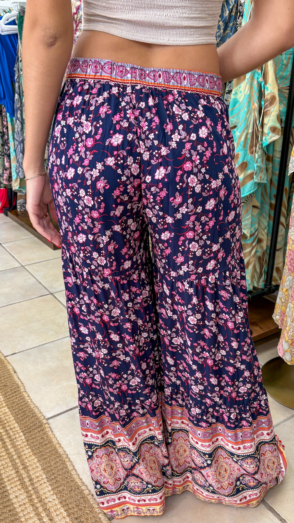 Elysia Pant