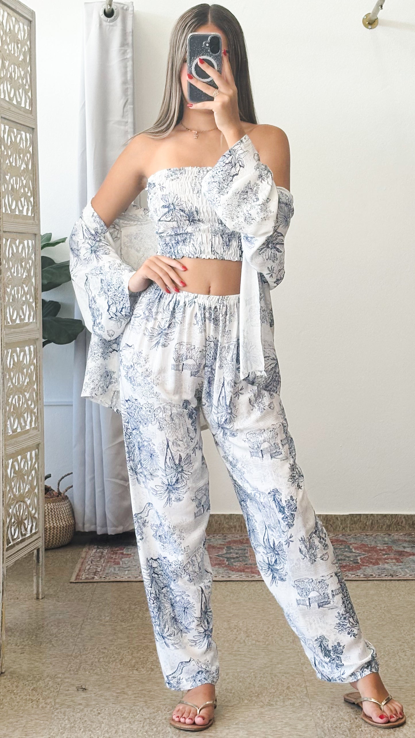 Aroah Top & Pant Set